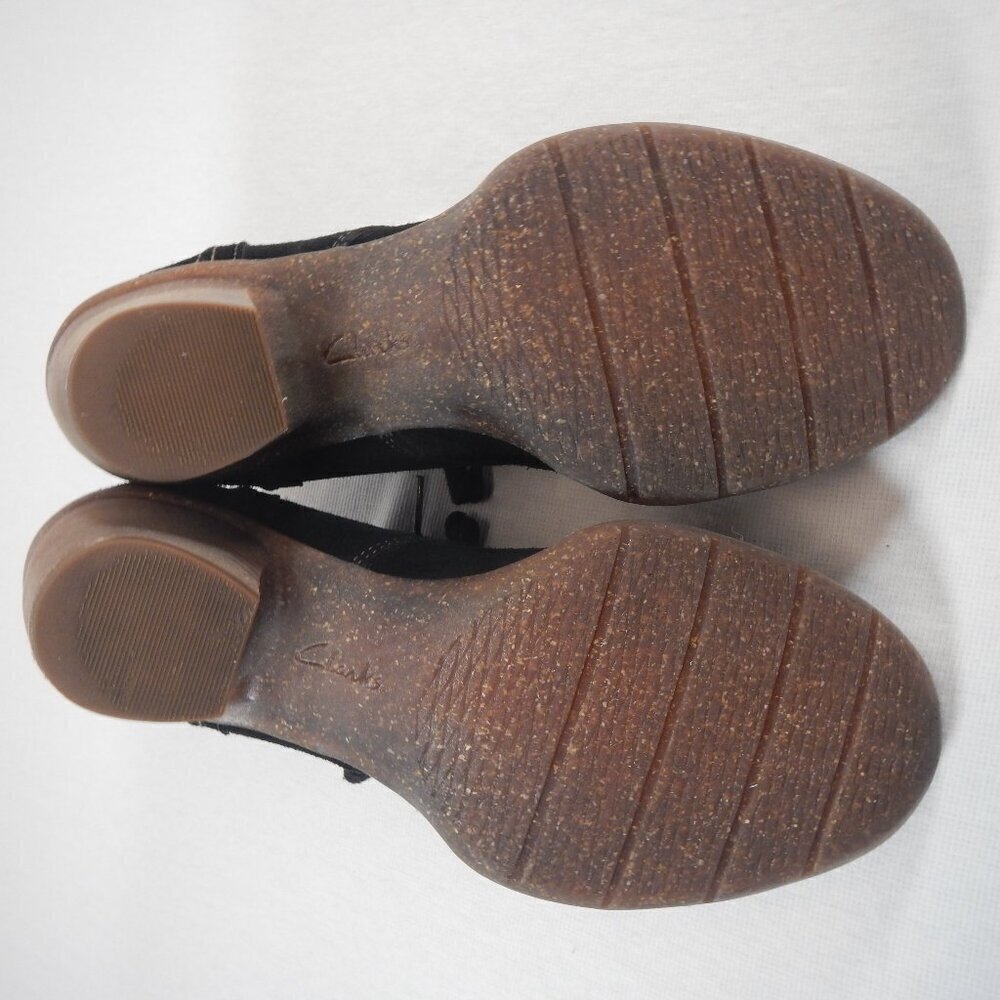 Clarks Artisan Carleta Lyon Black Suede Leather Lace Bootie with 3" Heel Size 7 - Picture 9 of 12